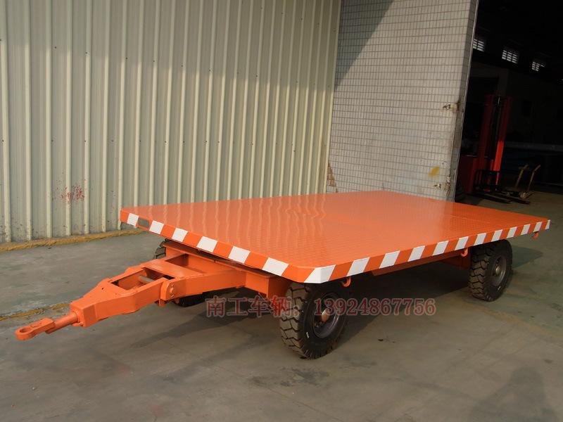 轻型工业平板拖车