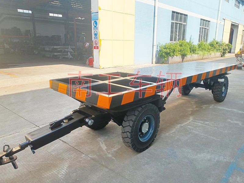 8-ton dual traction and same trajectory linkage flat trailer