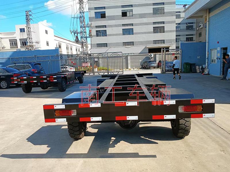 12 ton self-propelled trailer chassis (electric flat trailer)