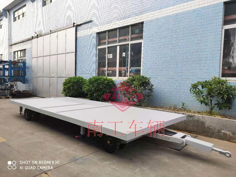 7-ton mobile RV chassis, tools, flat trailer