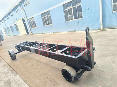 1764572733505038.jpg 10吨牵引骨架式平板拖车I.jpg