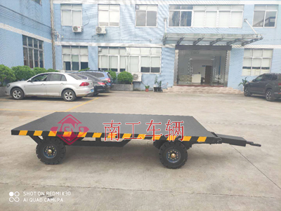 1768556152771271.jpg 2吨移动牵引平板拖车2I.jpg