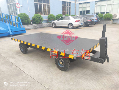 1768556167240778.jpg 2吨移动牵引平板拖车4I.jpg