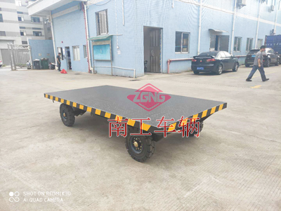 1768556174780792.jpg 2吨移动牵引平板拖车5I.jpg