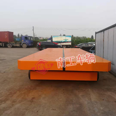 1769219624845144.jpg 120吨载重王平板拖车2I.jpg