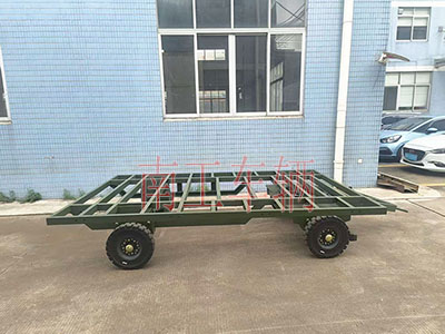 3.5吨骨架式上翻刹车平板拖车5I.jpg